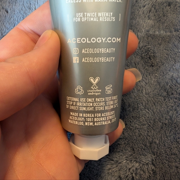 Aceology Detoxifying Treatment Mask 65 mL 2.19 fl oz - Picture 10 of 11